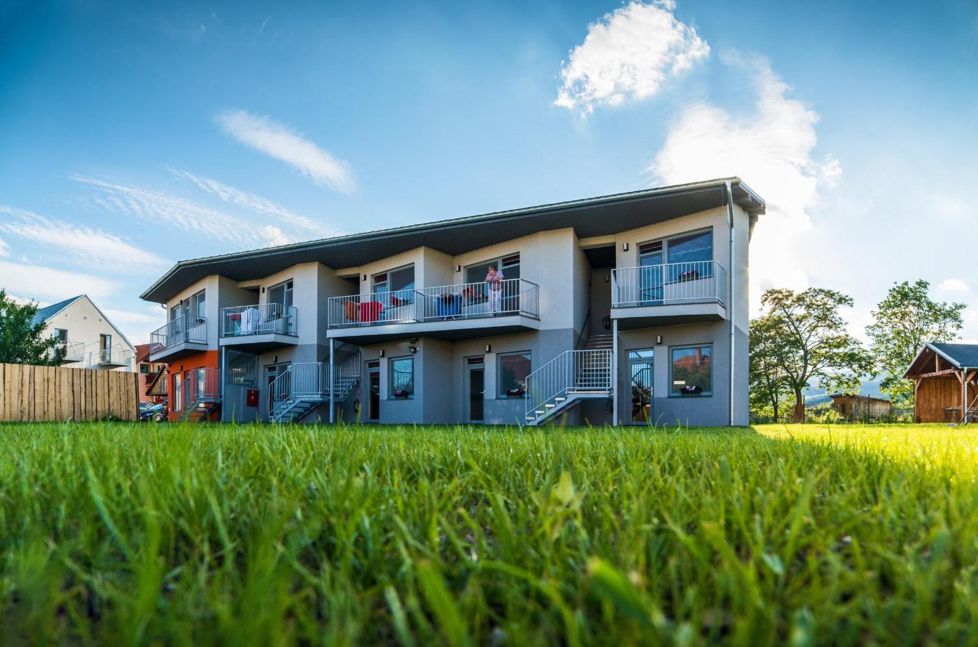 Apartmany Vera Besenova Exterior photo